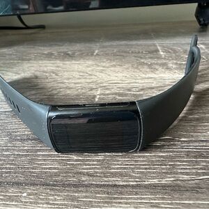 fitbit Black Fitness Tracker with Black Band